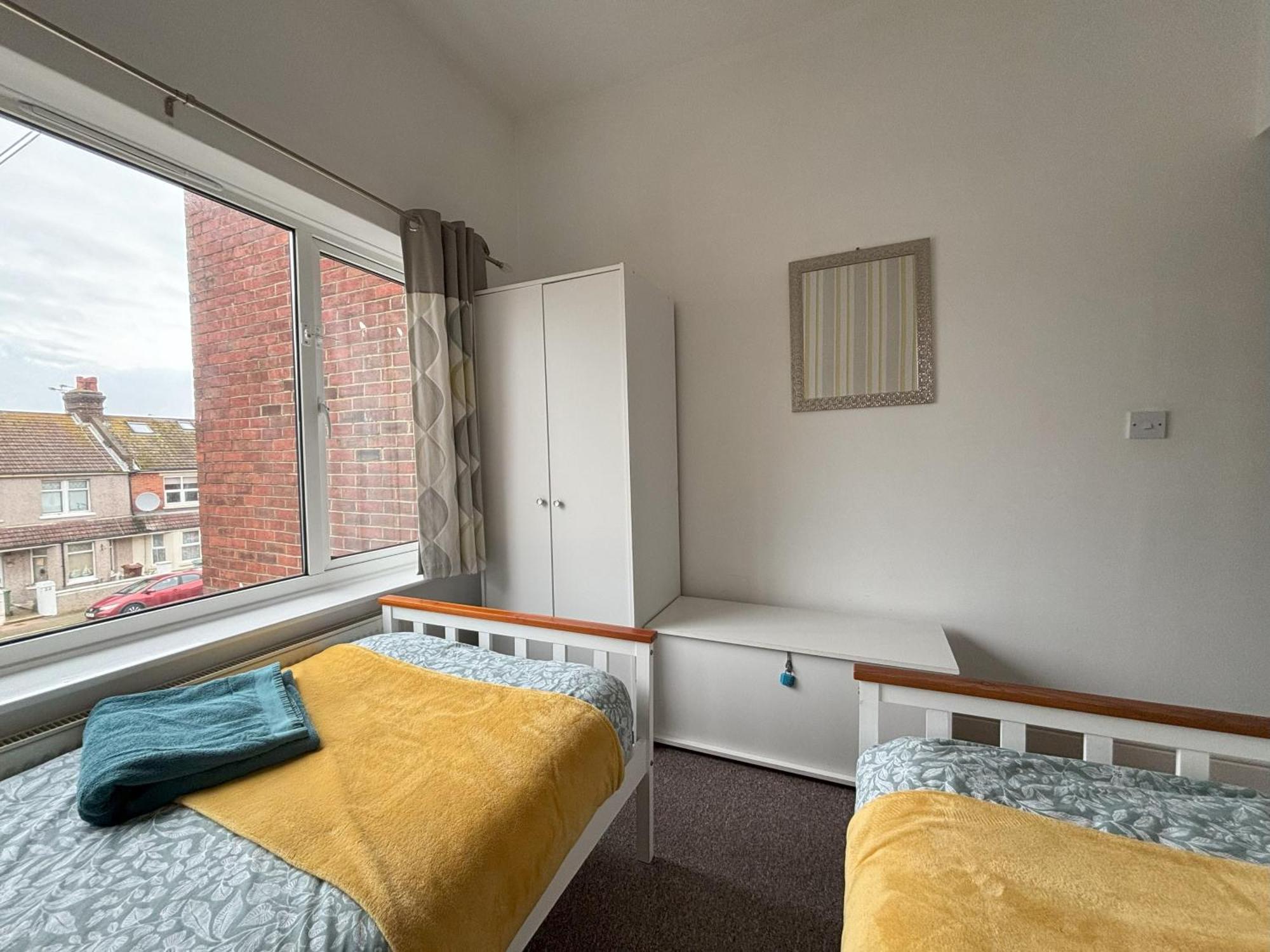 Seabreeze Apartment Eastbourne Ngoại thất bức ảnh