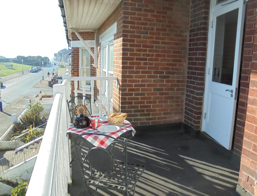 Seabreeze Apartment Eastbourne Ngoại thất bức ảnh
