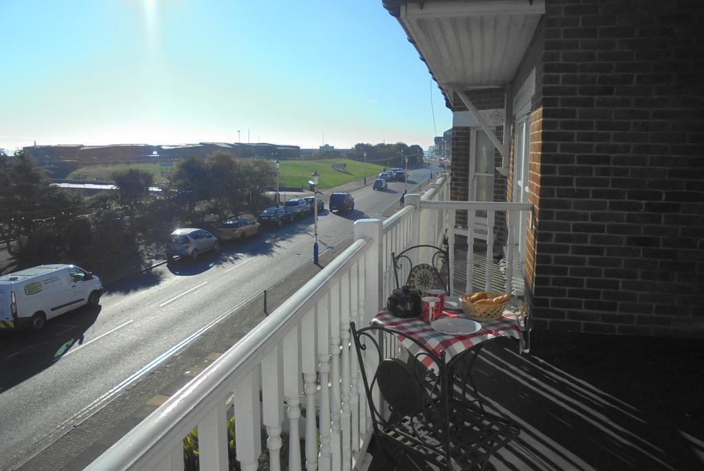 Seabreeze Apartment Eastbourne Ngoại thất bức ảnh